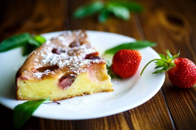 Strawberry Cottage Cheese Casserole