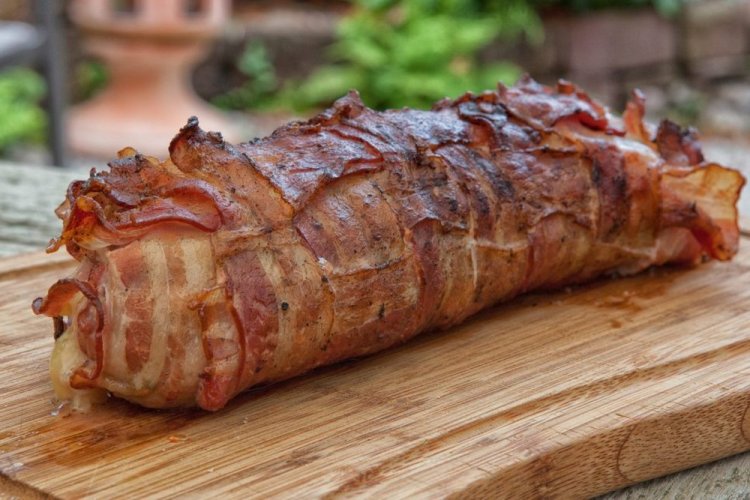 Pork with Mushrooms in Bacon