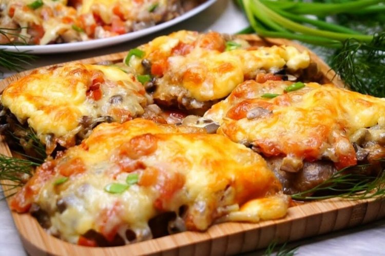 Pork with Mushrooms and Bell Pepper in the Oven