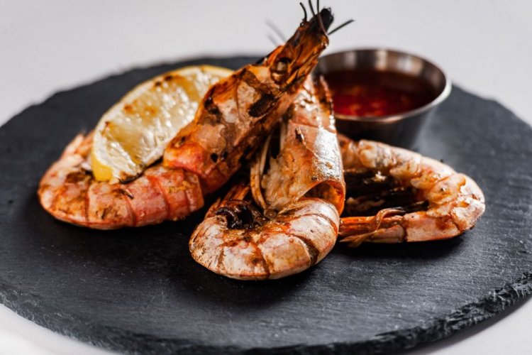 Grilled Langoustines Marinated in Ketchup with Lemon
