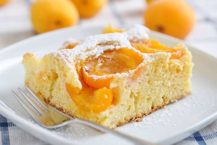 Pastel de requesón con albaricoques