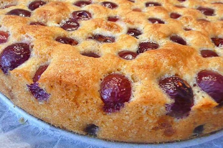Pour-Over Pie with Cherries