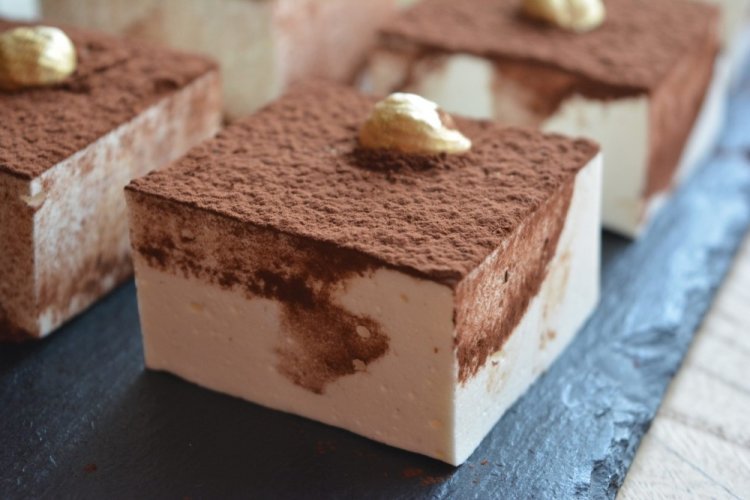 Soufflé «Leche de pájaro» con gelatina