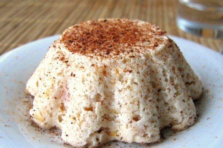 Cottage Cheese Soufflé with Cookies