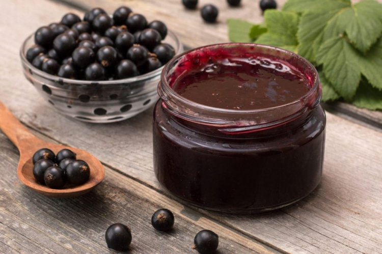 Dulce de manzana y grosella negra