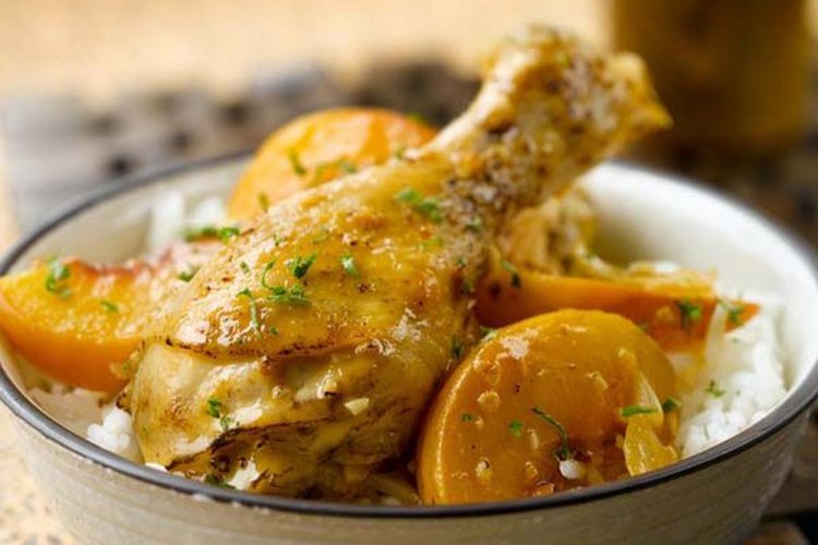 Chicken Drumsticks with Peaches in the Oven