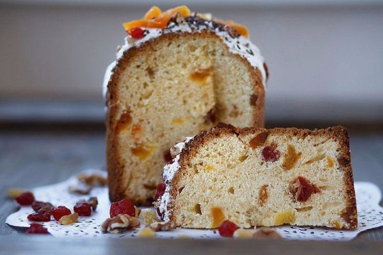 Kulich de Pascua de Plátano