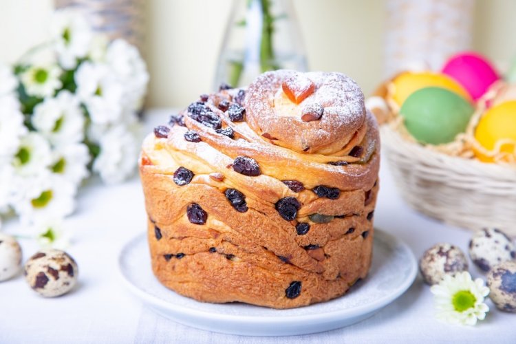 Kulich de Pascua Cruffin