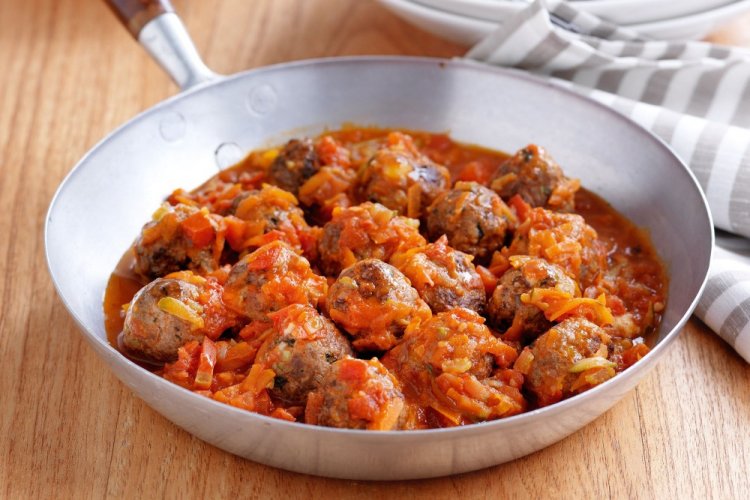 Meatball Sauce with Vegetables and Rosemary