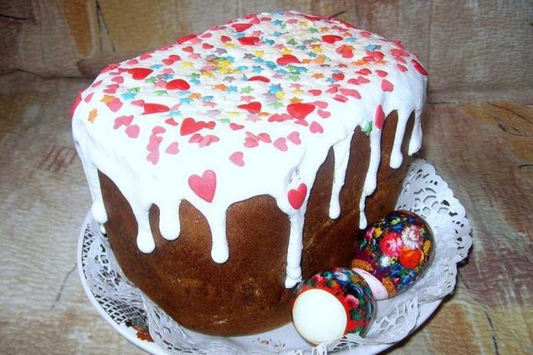 Kulich de requesón en panificadora para Pascua