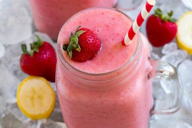 Smoothie de fresas silvestres y plátano