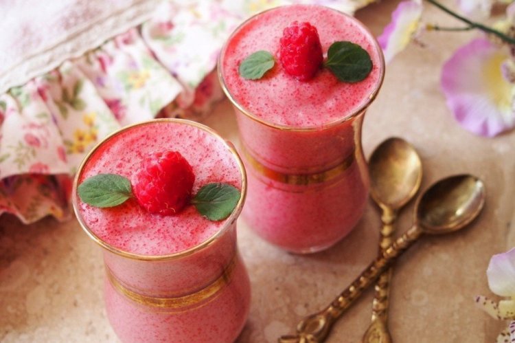 Mousse de frambuesa con sémola