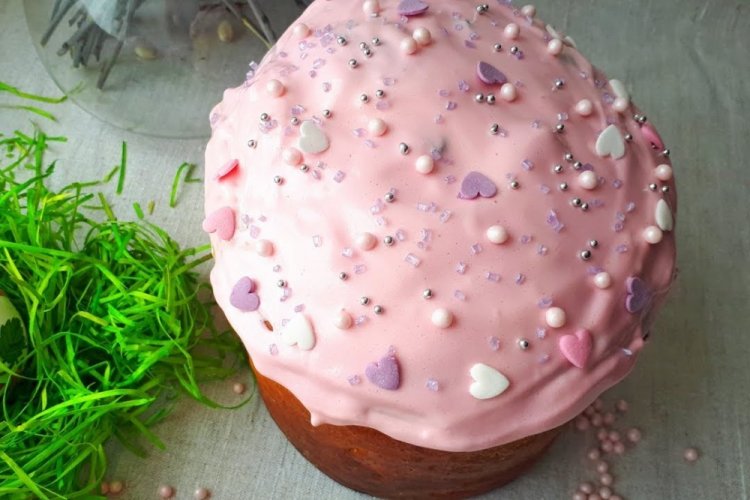 Marshmallow Glaze for Kulich