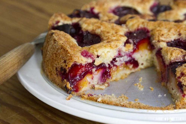 Plumcot Pie with Kefir