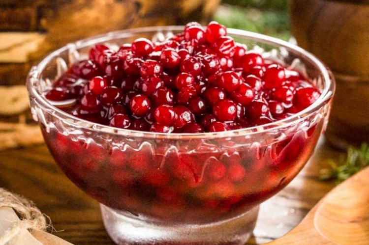 Cranberries in Their Own Juice for Winter