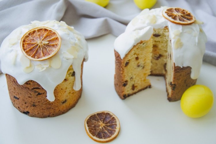 Kulich saludable de Pascua con aceite de coco