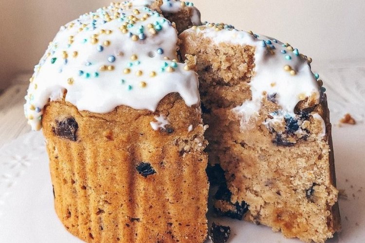 Kulich saludable de Pascua con copos de avena