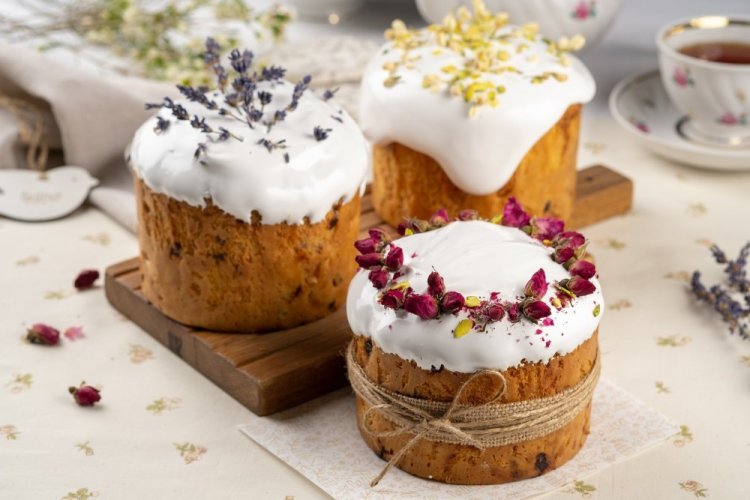 Kulich saludable de manzana para Pascua