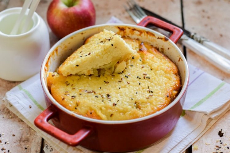 Cazuela de Cuaresma de mijo con frutas