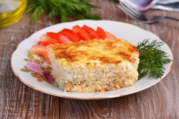 Cazuela de Cuaresma con arroz y pescado