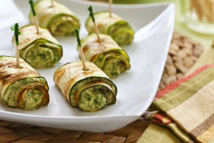 Zucchini Rolls with Tofu