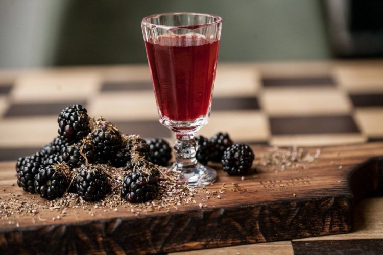 Mulberry Liqueur