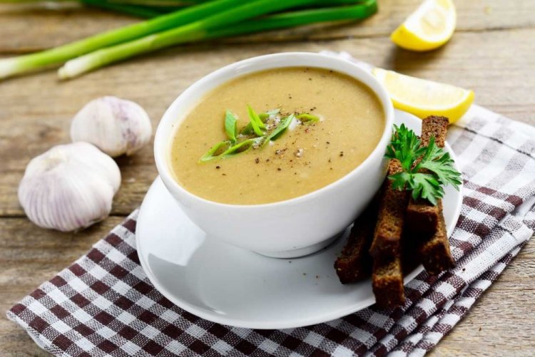 Crema de tallos de ajo