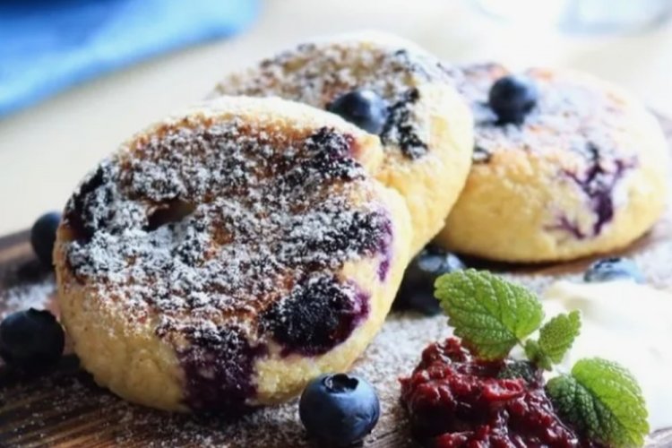 Tortitas de queso con arándanos