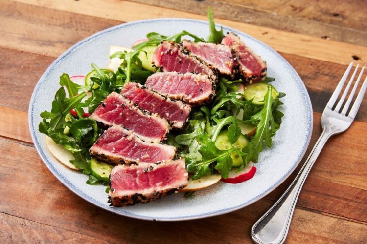 Grilled Tuna Steak with Sesame Seeds