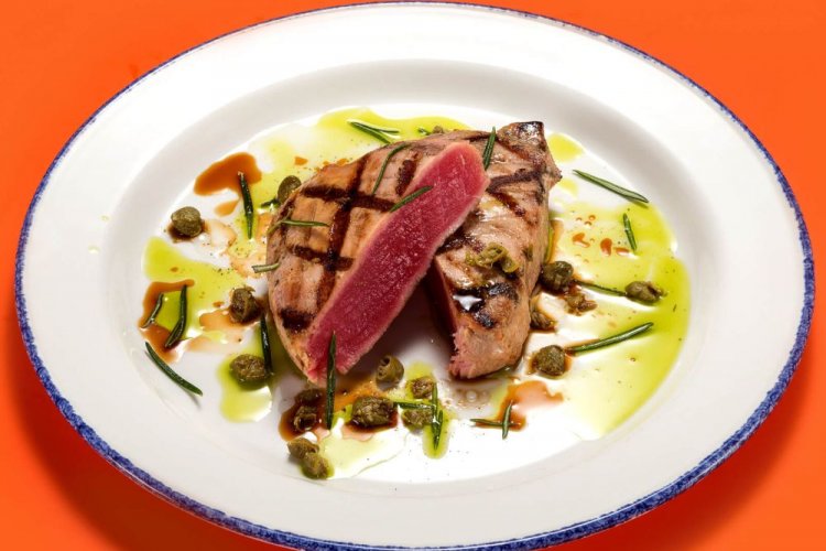 Grilled Tuna Steak with Sherry and Sesame Oil