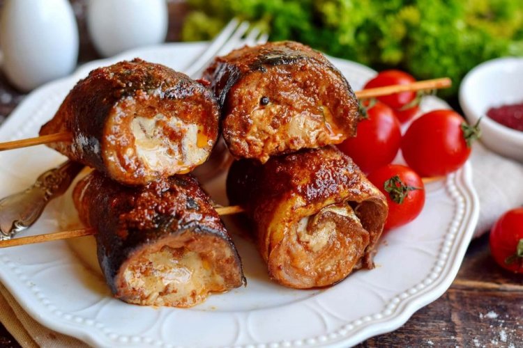 Brochetas de caballa a la parrilla