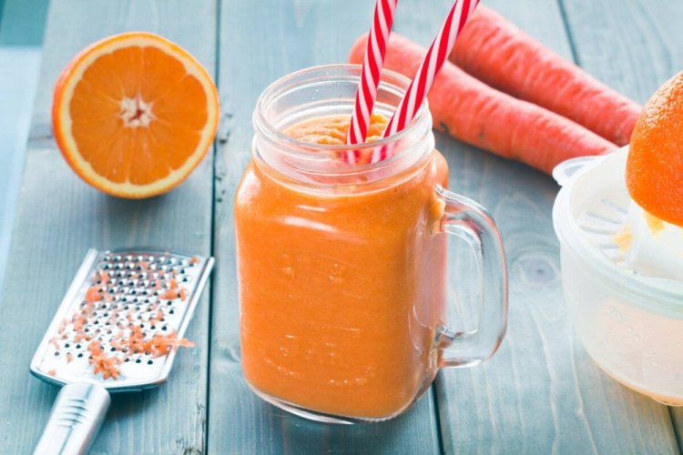 Smoothie de nectarinas y zanahorias