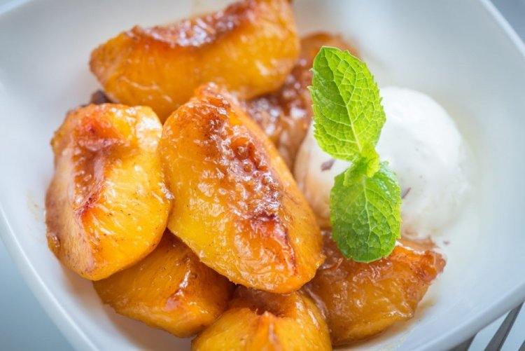 Nectarinas asadas caramelizadas
