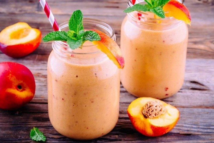 Smoothie de nectarinas y plátano
