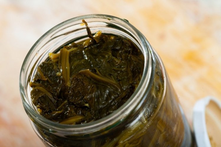 Espinacas en conserva para el invierno