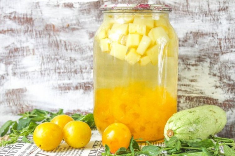 Compota de calabacín y ciruela amarilla para el invierno