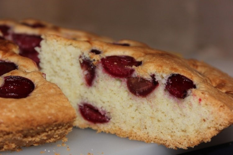Cherry and Banana Pie