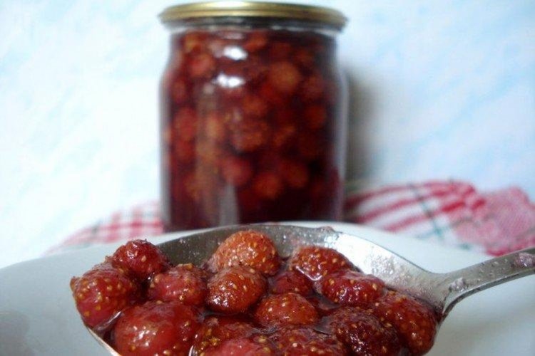 Tibetan Raspberry and Wild Strawberry Jam for Winter