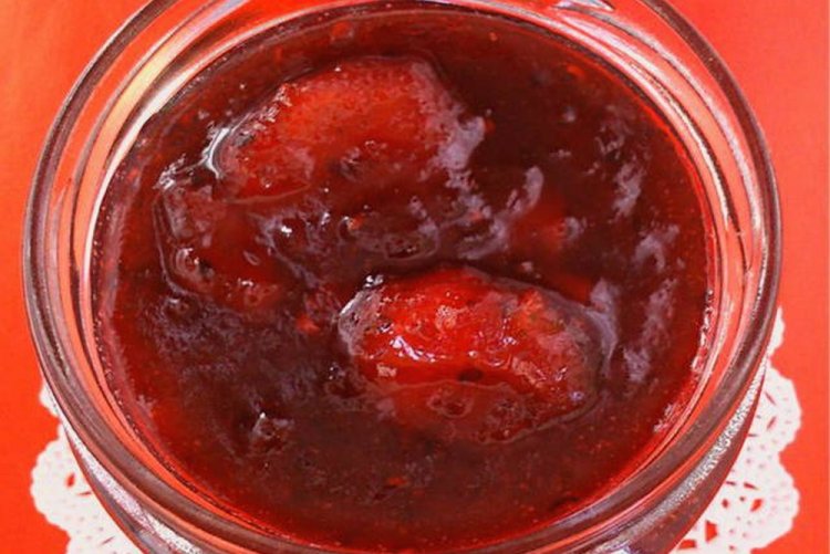 Tibetan Raspberry Jam with Gelatin for Winter