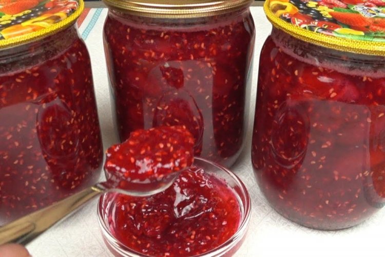 Tibetan Raspberry and Banana Jam for Winter