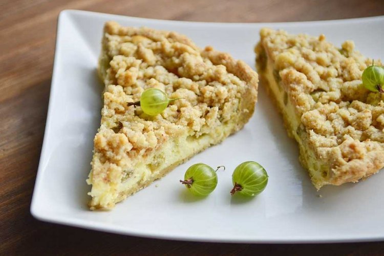 Grated Gooseberry Pie