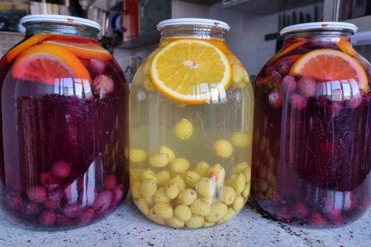 Grape and Orange Compote for Winter