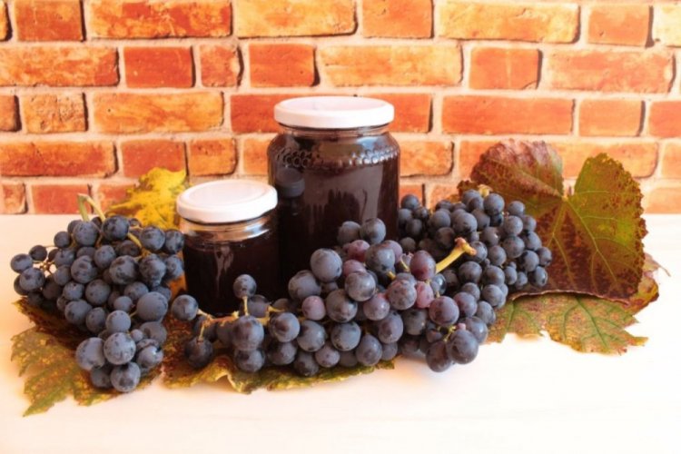 Seedless Isabella Grape Jam