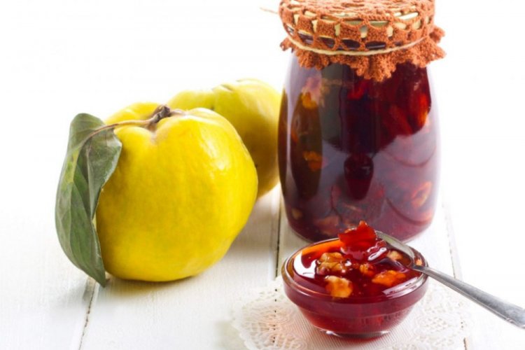 Quince Jam with Walnuts