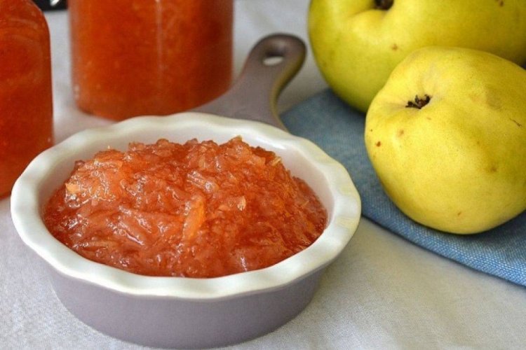 Quince and Lemon Jam (through a meat grinder)