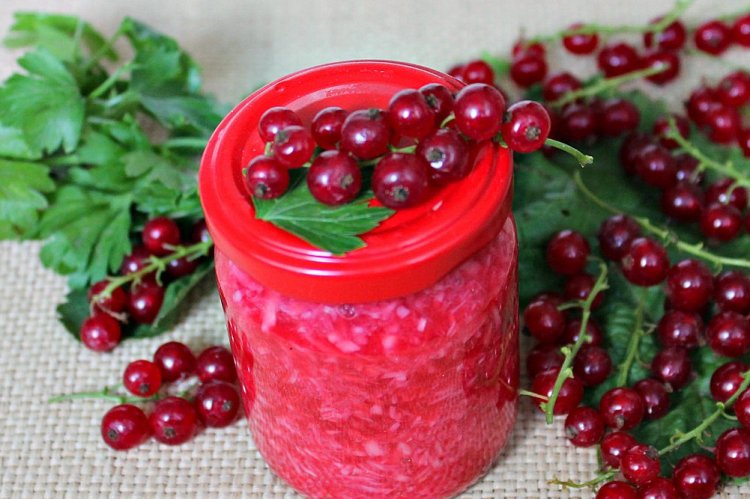 Horseradish with Red Currant for Winter