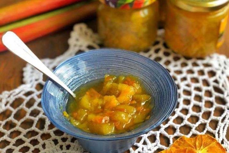 Mermelada de apio con zumo de naranja