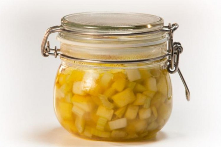 Mermelada de apio con manzana y canela