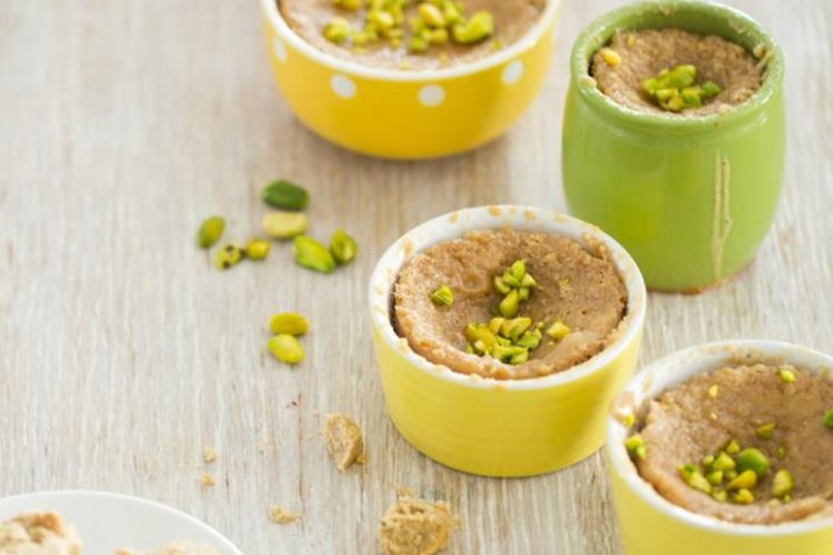 Crema de halva horneada con manzanas