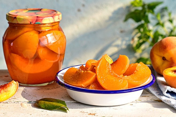 Nectarines in Their Own Juice for Winter